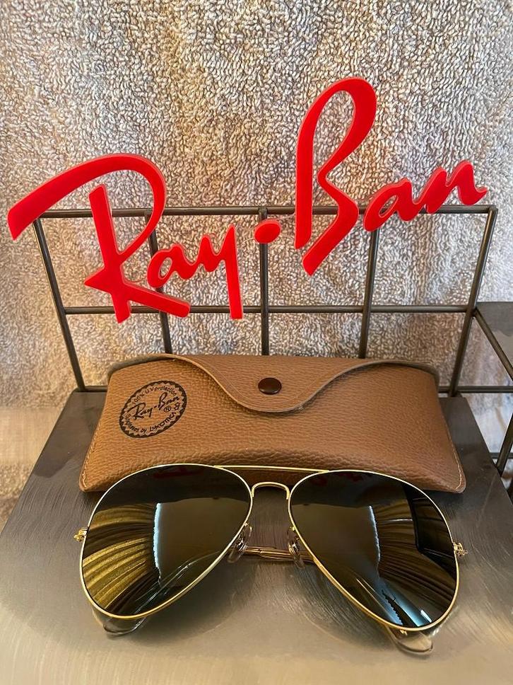 Vintage B&L Ray-Ban Aviator 62 zonnebril G20 grijze lens A13, Bijoux, Sacs & Beauté, Lunettes de Soleil & Lunettes | Hommes, Utilisé