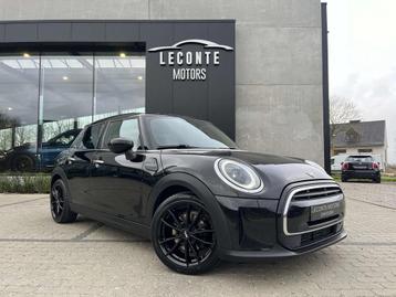 MINI One 1.5i Facelift 5-d Carplay/Sfeerverlichting/Gps/DAB beschikbaar voor biedingen