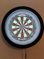 Dartboard winmau blade 6 met surround en pijltjes, Sport en Fitness, Darts, Ophalen, Nieuw, Pijlen
