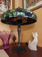Lampe style Tiffany. Xl. En laiton et vitrail en verre, Antiquités & Art, Enlèvement