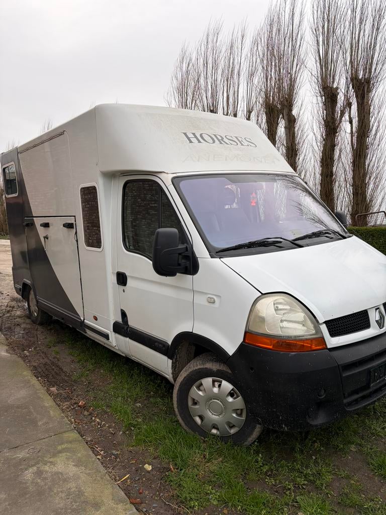 Fourgon pour chevaux, Offres d'emploi, Emplois | Chauffeurs