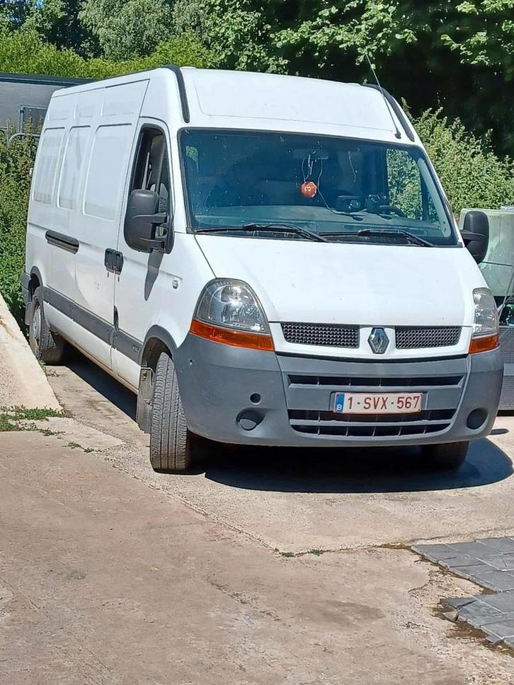 À votre service, Diensten en Vakmensen, Verhuizers en Opslag