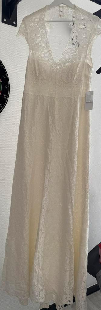 Trouwkleed, Enlèvement, Blanc