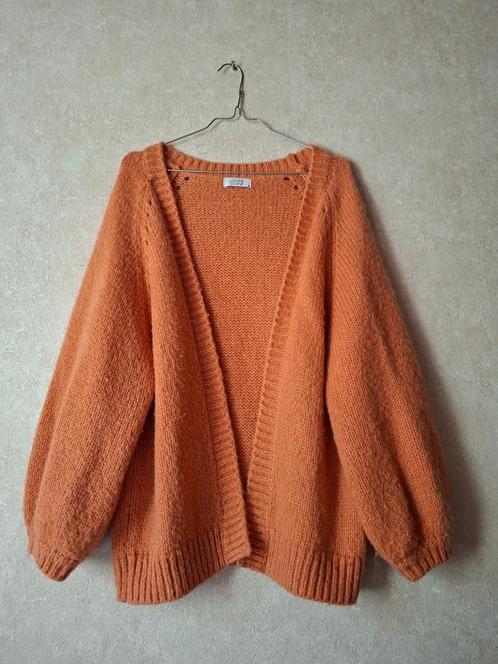 Love & Divine Grof Gebreid Vest Oranje - Maat M - Wol & Moha, Kleding | Dames, Truien en Vesten, Zo goed als nieuw, Maat 38/40 (M)