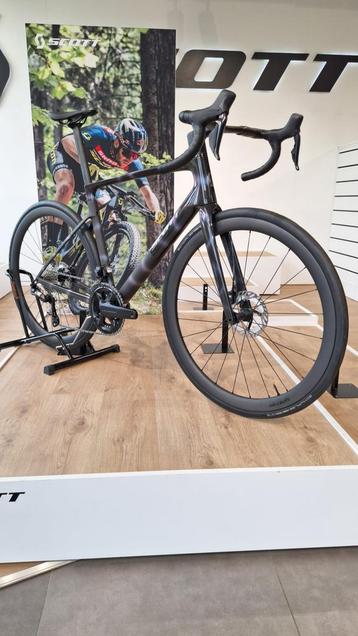 Scott addict rc10 groot 6,9 kg beschikbaar voor biedingen