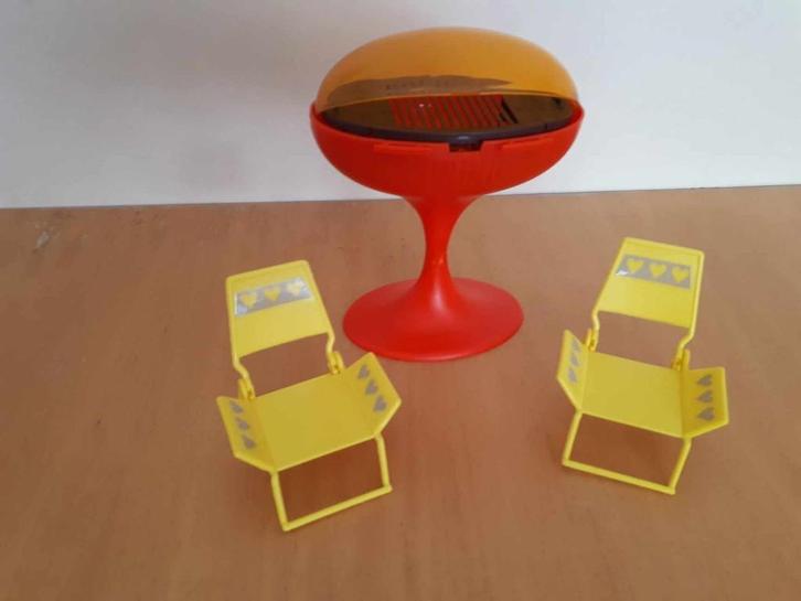 Barbie Vintage Strandstoelen en Grill, Kinderen en Baby's, Speelgoed | Poppen, Gebruikt, Barbie, Ophalen of Verzenden