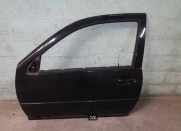 A vendre portiere avant gauche VW Golf 4 3portes beschikbaar voor biedingen