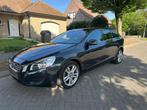 Volvo V60 Slechts 130.000Km  Eerste eigenaar!, Auto's, Volvo, Voorwielaandrijving, Euro 5, Zwart, 4 cilinders