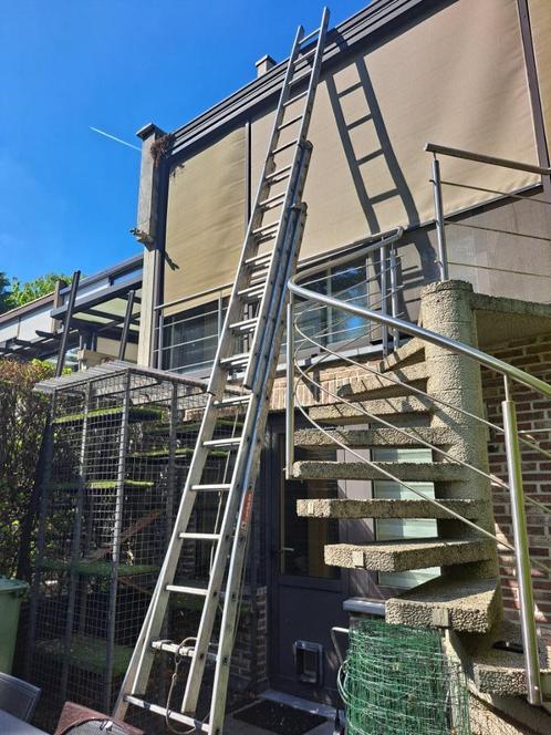 ladder aluminium CENTAURE - 3-delig - uitschuifbaar, Doe-het-zelf en Bouw, Ladders en Trappen, Gebruikt, Ladder, 4 meter of meer