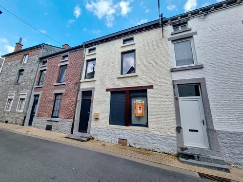 Maison entièrement rénovée - 3 chambres, cour et atelier, Immo, Huizen en Appartementen te koop, Provincie Namen, tot 200 m², Tussenwoning