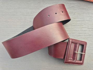 Lederen riem dames, 78 tot 89 cm gaatjes. beschikbaar voor biedingen