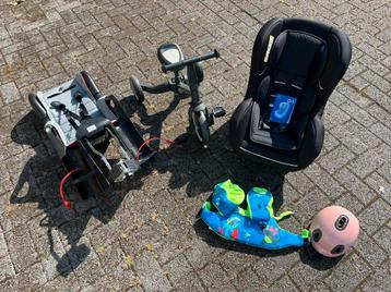 Babyset (9 m - 2 jaar): auto+fiets stoel, loopfiets, helm  beschikbaar voor biedingen