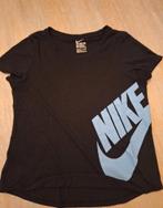 T-shirt de sport Nike taille 12 13 ans Le t-shirt Nike, Enfants & Bébés, Vêtements enfant | Taille 146, Comme neuf, Enlèvement