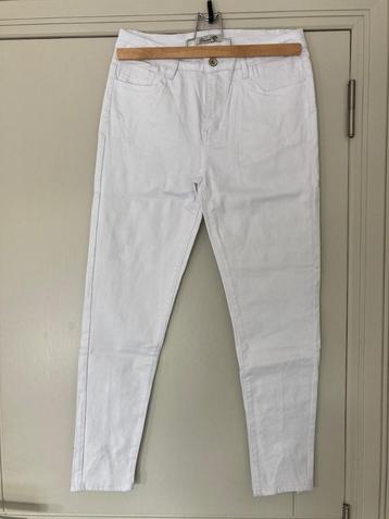 Witte skinny damesbroek ONADO maat 40. NIEUWE staat, Neuf, Trois-quarts, Taille 38/40 (M), Blanc