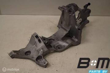 Steun voor dynamo en dieselpomp Audi A3 8V 04L903143B beschikbaar voor biedingen