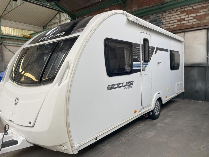 Swift caravan, Caravans en Kamperen, Caravans, Particulier, Swift, Douche, Luifel, Mover, Oven, Radio, Ringverwarming, Ophalen