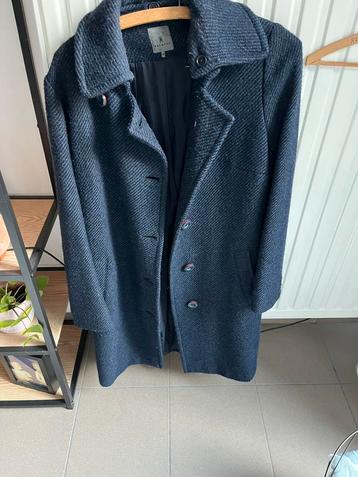 Mantel Xanders beschikbaar voor biedingen