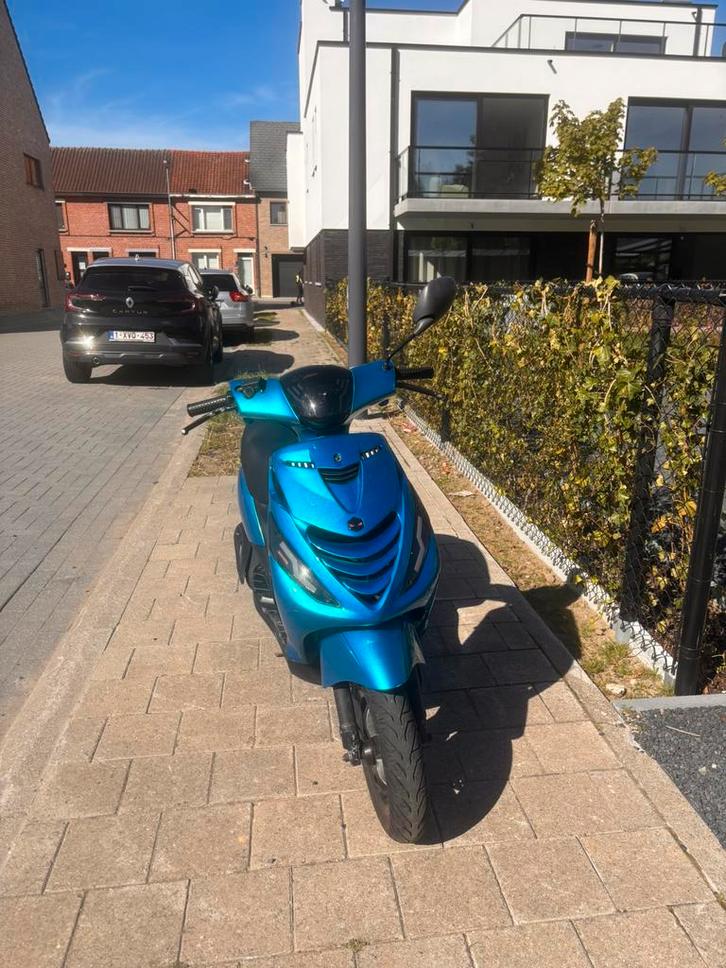 Piaggio zip 4t 50cc, Fietsen en Brommers, Scooters | Piaggio, Zo goed als nieuw, Zip, Klasse A (25 km/u), Benzine, Ophalen