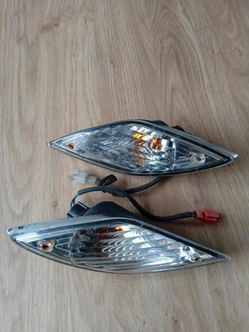 Clignotants Sym Orbit 2 pour scooter 50cc, Vélos & Vélomoteurs, Enlèvement ou Envoi, Comme neuf