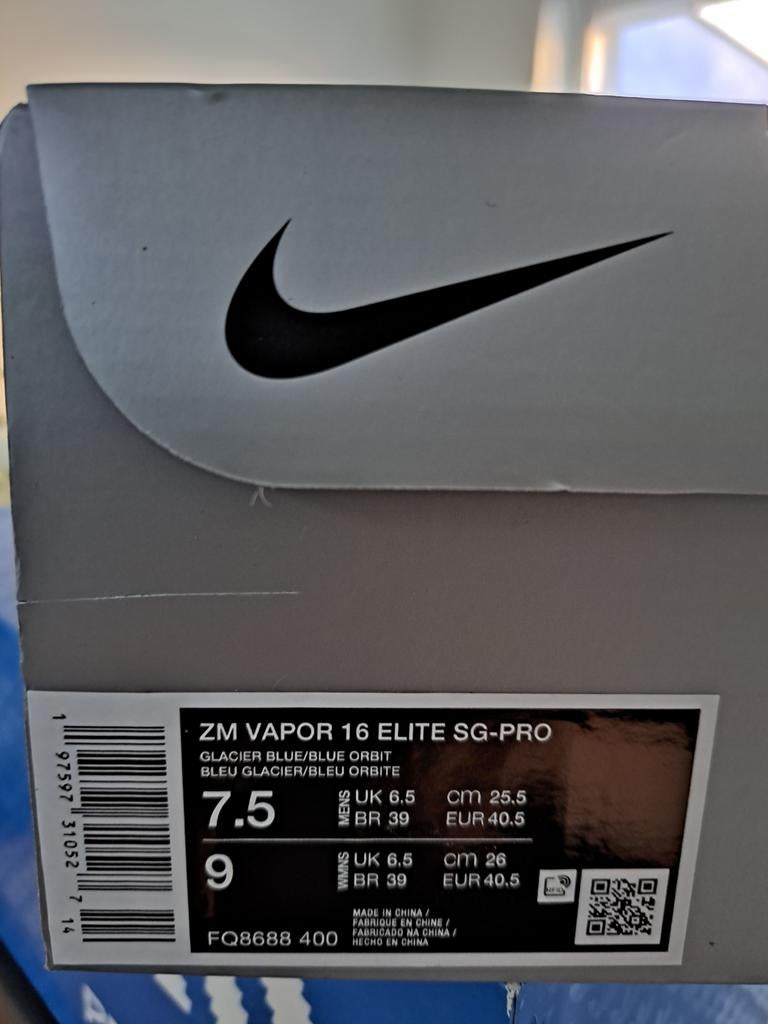 Voetbalschoenen nike, Sport en Fitness, Voetbal, Ophalen of Verzenden