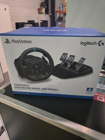 Logitech G923 Racing Wheel + pedals (amper gebruikt!) beschikbaar voor biedingen