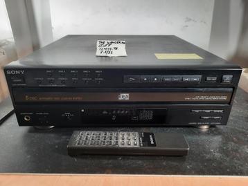 Sony CDP-C325M  cd speler (defect!) 5 disc loading system beschikbaar voor biedingen