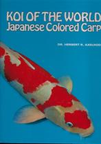 BOEKWERK KOI OF THE WORLD JAPANESE COLORED CAP, Karper of Koi