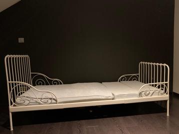 Kinderbed beschikbaar voor biedingen