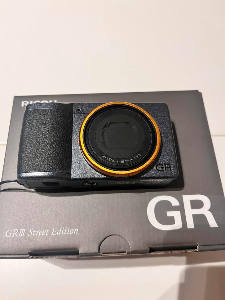 Ricoh GR III ‘Street Edition’, TV, Hi-fi & Vidéo, Appareils photo numériques, Comme neuf, Compact, Autres Marques, Enlèvement ou Envoi