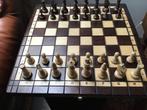 Mooi schaakspel met houten bord en houten schaakstukken., Ophalen of Verzenden, Zo goed als nieuw