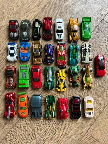 Assortiment Hot Wheels beschikbaar voor biedingen