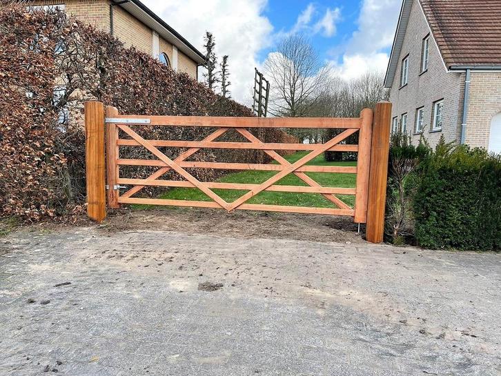 Poortpalen in hardhout of grenenhout - Op Voorraad, Tuin en Terras, Palen, Balken en Planken, Nieuw, Palen, 250 cm of meer, Hardhout