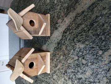 Mooie nest kastjes  beschikbaar voor biedingen