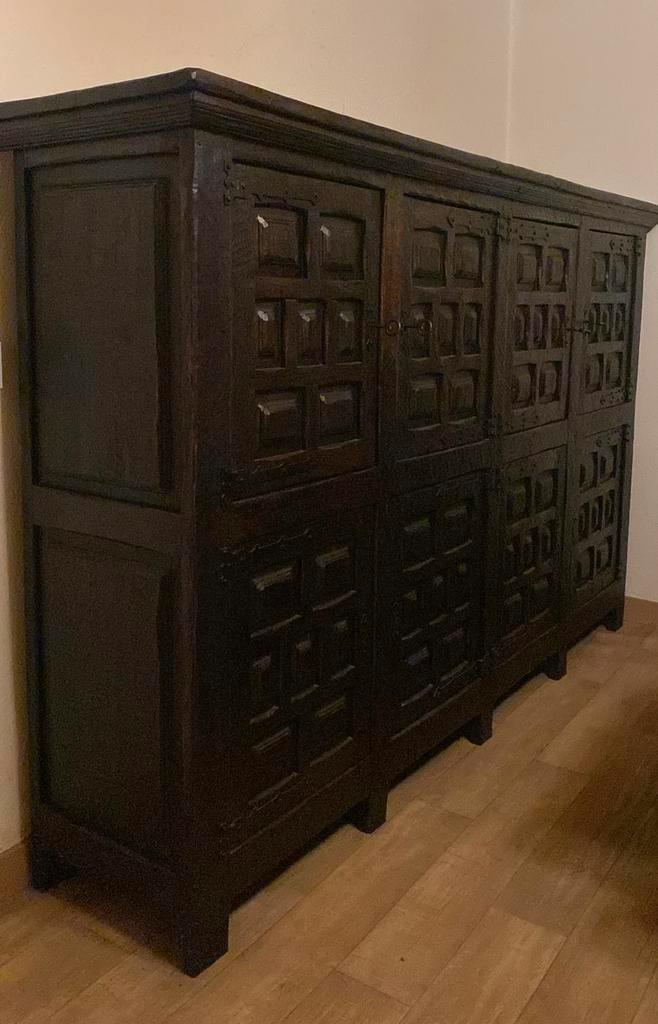 A DONNER Salle à manger complète en chène style Espagnole, Maison & Meubles, Salles à manger complètes, Utilisé, 6 à 8 chaises