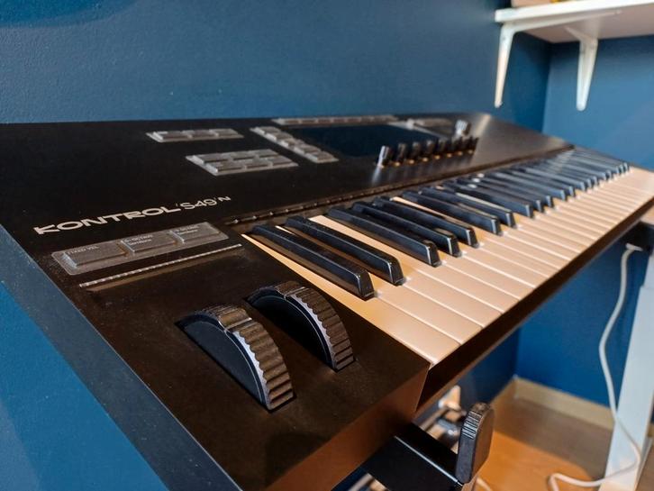 KONTROL S49 MK3 + KOMPLETE 15 ULTIMATE, Muziek en Instrumenten, Keyboards, Nieuw, Ophalen of Verzenden