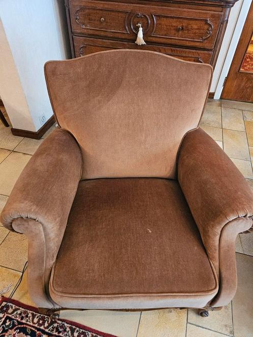 Vintage fluwelen fauteuil — Comfort en elegantie, Antiek en Kunst, Antiek | Meubels | Stoelen en Sofa's, Ophalen