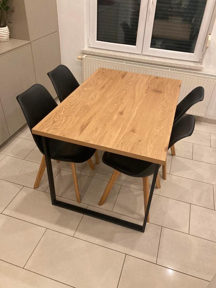 Table et chaises scandinaves, Huis en Inrichting, Complete eetkamers, Zo goed als nieuw, Ophalen