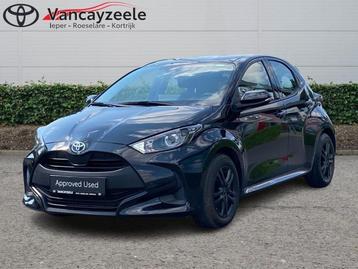Toyota Yaris Dynamic+nav+cam+apple carplay  beschikbaar voor biedingen