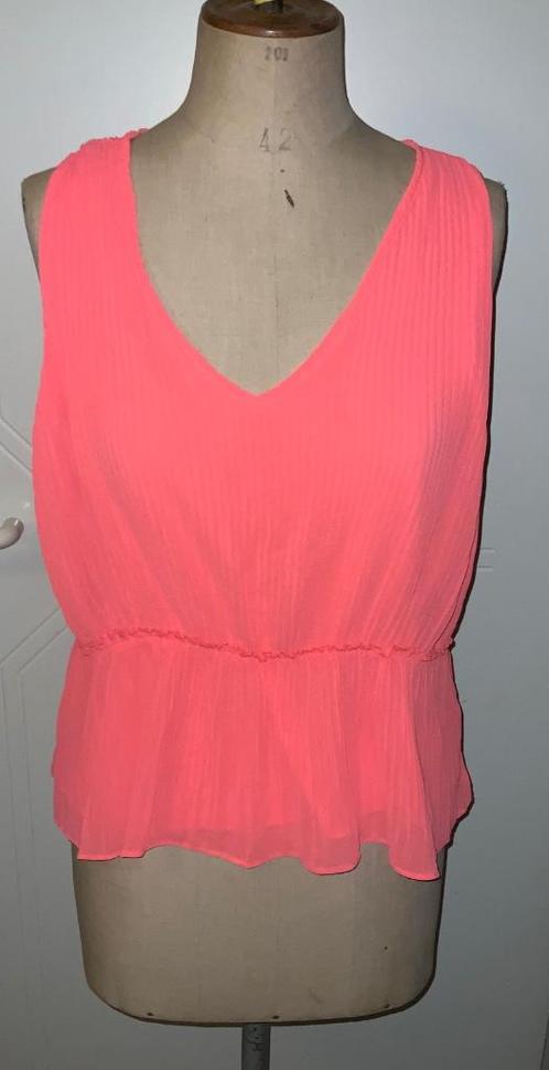 Nieuw fluor topje in plisséstof maat S/M, Kleding | Dames, Topjes, Nieuw, Maat 38/40 (M), Zwart, Zonder mouw, Verzenden