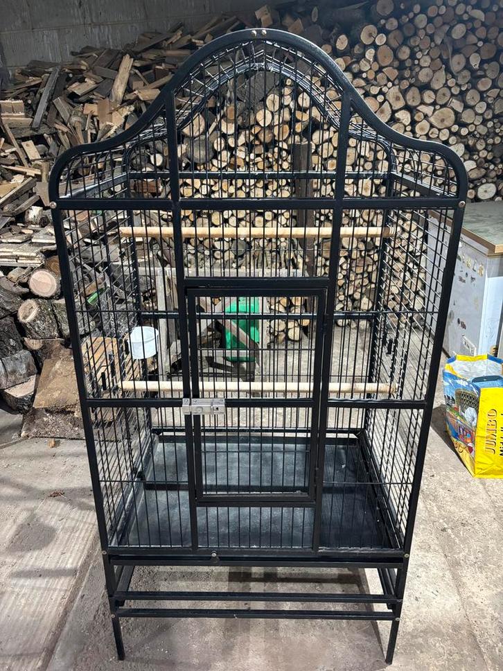 Grote en stevige papegaai kooi, Dieren en Toebehoren, Vogels | Hokken en Kooien, Gebruikt, Vogelkooi, Aluminium, Ophalen of Verzenden