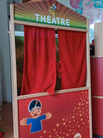 Théâtre et marionnettes, Enlèvement