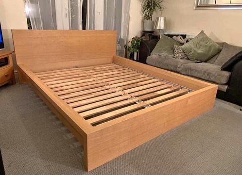 Lit Malm 160x200 cm avec sommiers et matelas Malevik, Maison & Meubles, Chambre à coucher | Lits, Utilisé, Enlèvement ou Envoi