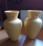 Pasen :  2 gele ASA vazen H 25 cm prijs is per stuk, Huis en Inrichting, Geel, Aardewerk of Porselein, Ophalen of Verzenden, Zo goed als nieuw