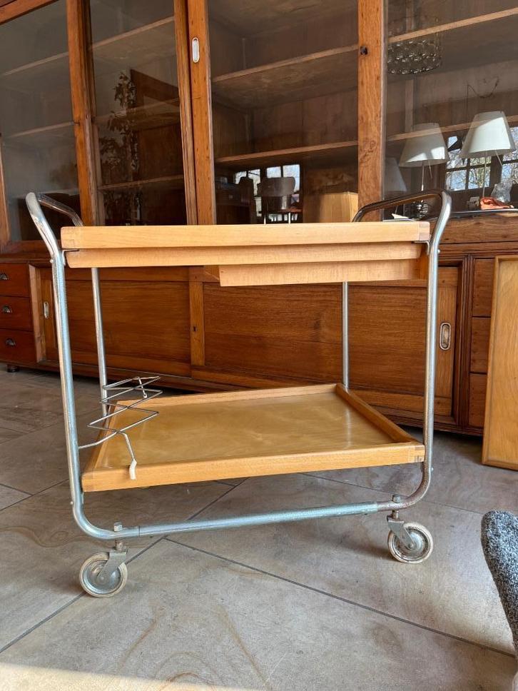 Vintage barmeubeltje op wielen., Antiek en Kunst, Curiosa en Brocante, Ophalen