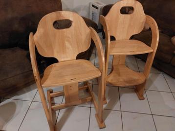 2 kinderstoelen disponible aux enchères