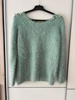 Pull hivers femme, Enlèvement