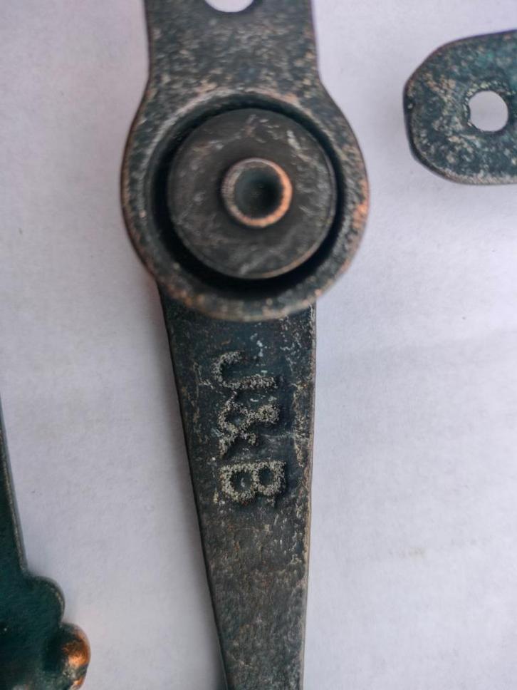 🗝️ 24 Prachtige deur kast Hoekscharnieren slag van merk J&B, Antiek en Kunst, Antiek | Brons en Koper, Ophalen of Verzenden