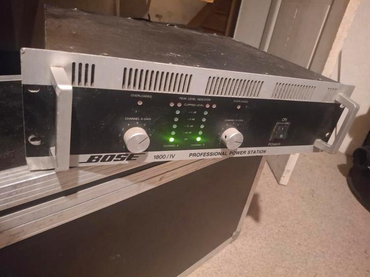 Ampli bose 1800 serie IV, Musique & Instruments, Amplis | Clavier, Moniteur & Sono, Sono, Enlèvement