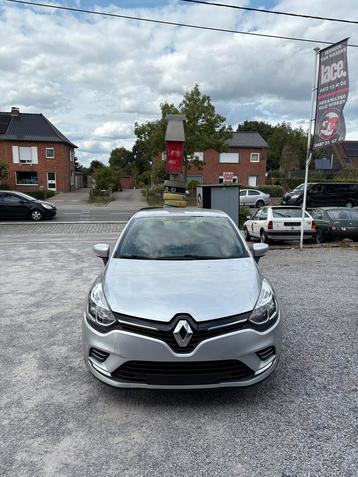RENAULT CLIO beschikbaar voor biedingen
