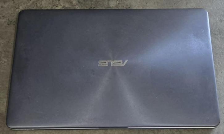 ASUS R702N, Computers en Software, Windows Laptops, Zo goed als nieuw, 17 inch of meer, 2 tot 3 Ghz, 8 GB, Azerty, Ophalen of Verzenden